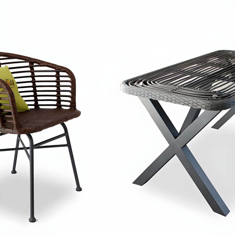 "Elegant Traditional Metal Patio Dining Set with Weatherproof Durability - Red Wood Table & 4 Chairs"