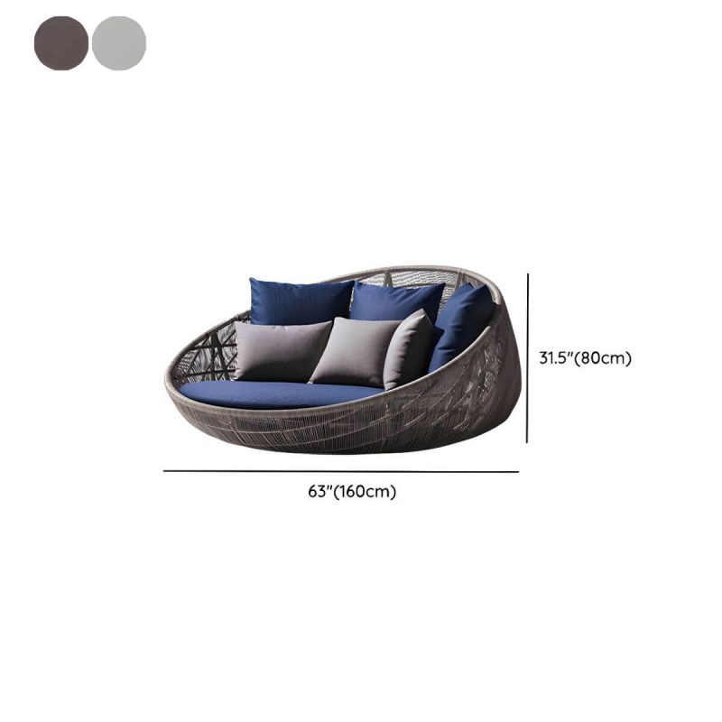"Dimension of Metal Patio Sofa Modern Style Minimalist Villa Outdoor Patio Daybed - 160 x 160 x 80 cm White"