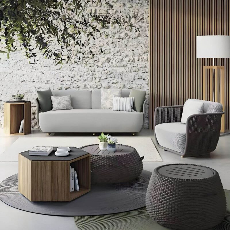 "Contemporary Outdoor Sofa with Cushion UV and Water Resistant Patio Sofa - Beige 1-Seater Sofa"