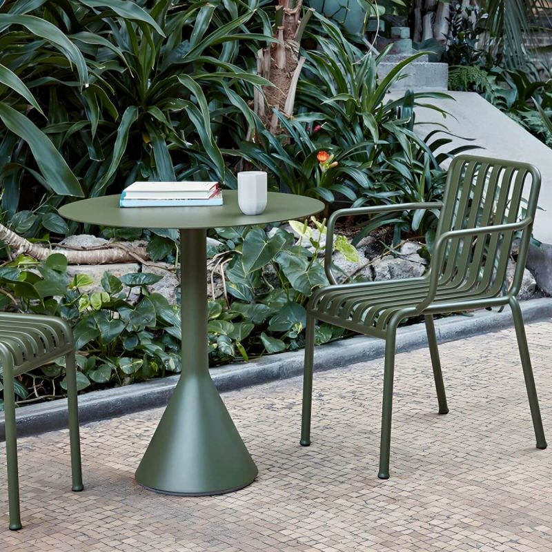 "Modern Green Bistro Table Set 3-Pieces Round Metal Bistro Set - Table & Chair(s) 27.6"L x 27.6"W x 29.1"H 2 White"