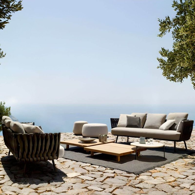 "Gray Metal Framed Modern Sofa with White Upholstery and Cushions - Light Gray 1-Seater Sofa"