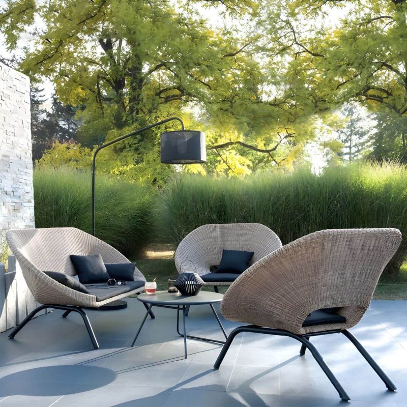 "Tropical Rattan and Metal Frame Outdoor Sofa Water Resistant Patio Sofa - 2-Seater Sofa"